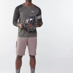 Rapha Trail 3/4-Sleeve Bike Jersey - Men's 9 Rapha Trail 3/4-Sleeve Bike Jersey - Men's -Cheap Spoke Trail Store 231f5123 b5f0 4b19 9091 c199bb7de3e4